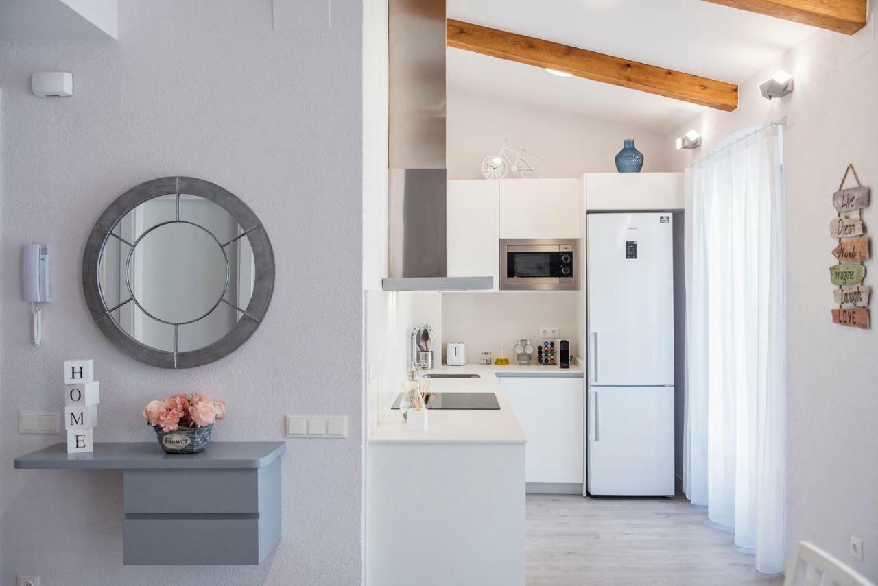 Lovely And Bright Apartment In The Heart Of Banyoles Luaran gambar